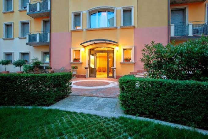 Aparthotel Residenza Carracci Boloňa Exteriér fotografie